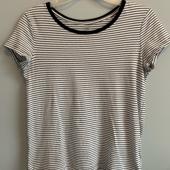 Black and white striped t-shirt - women’s small - Picture 2 of 3